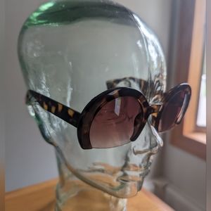 Women's fashion sunglasses 😎